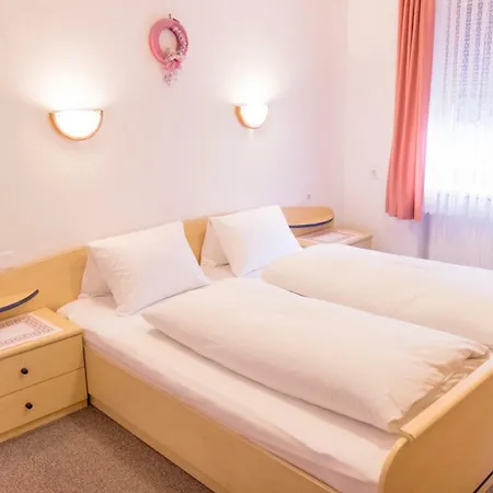 Alpenrose Apartment Mayrhofen